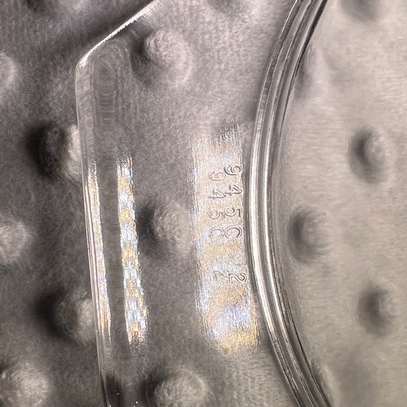 Pyrex Black and White Snowflake Double Sided 1 1/2 Qt Oval Dish with Lid EUC - Picture 9 of 10